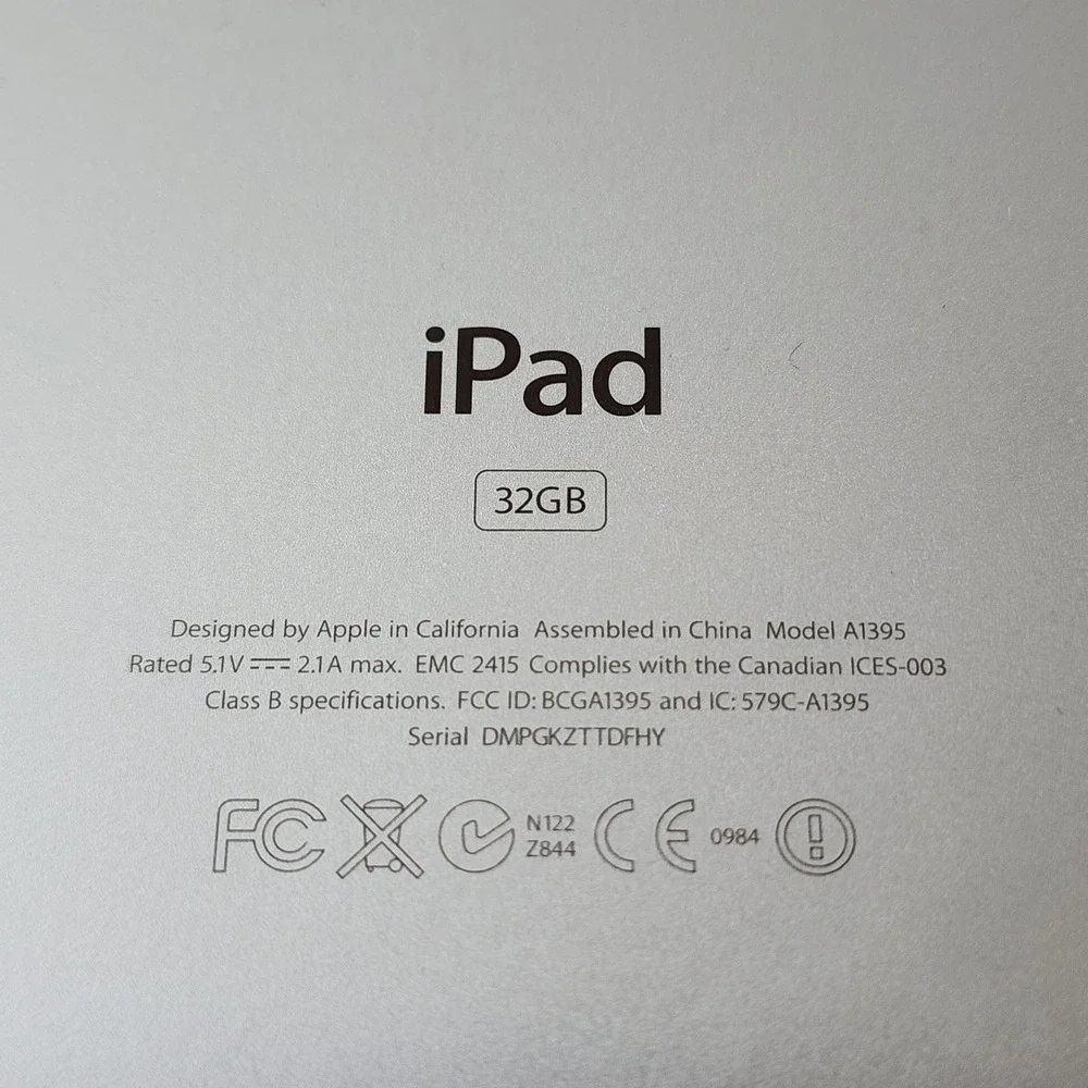 Apple IPad 2nd Gen 32GB Silver A1395 9.7